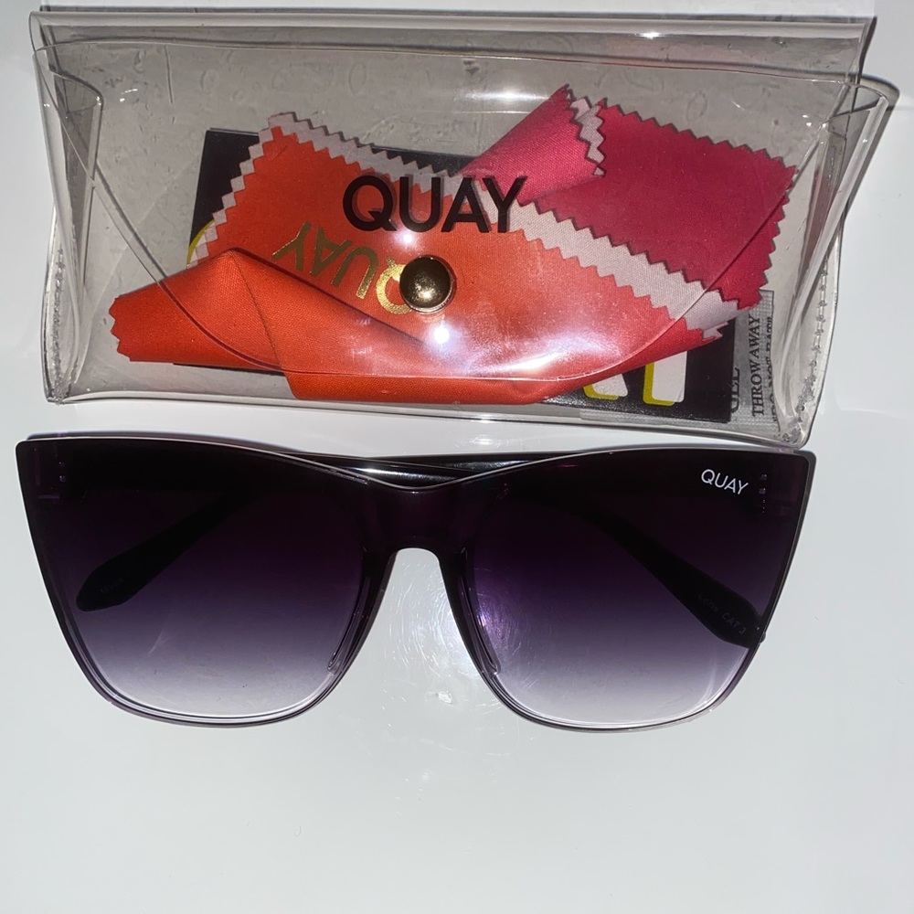 QUAY COME THRU SUNGLASSES